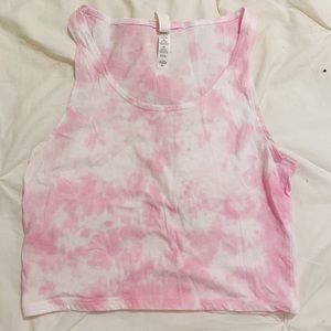 ✨3 for 35 ✨Tye-dye crop top